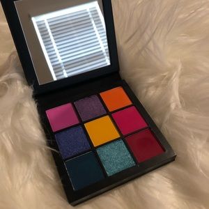 Huda Beauty Electric Obsessions Palette